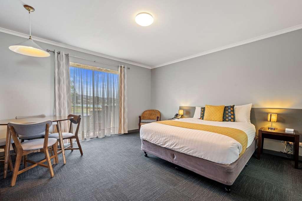 Comfort Inn The Pier George Town Room photo