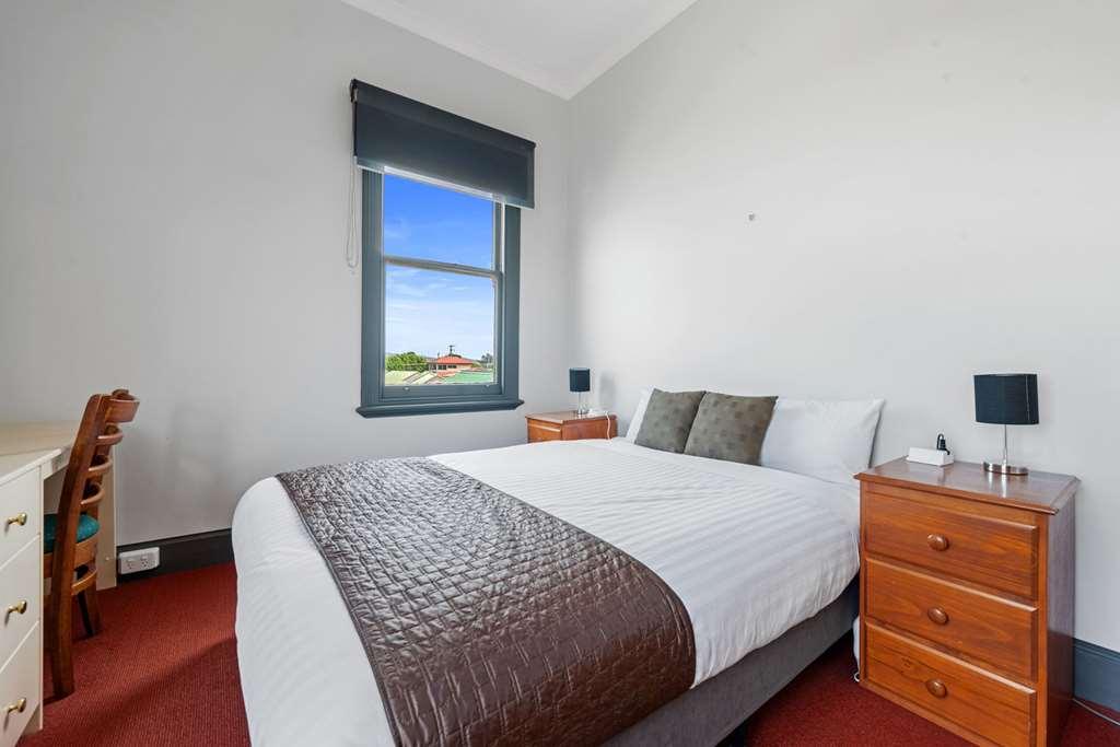 Comfort Inn The Pier George Town Room photo